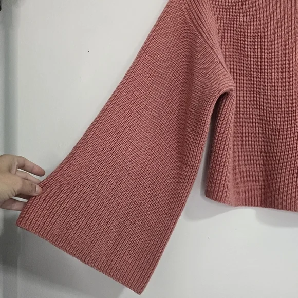 Lapointe Italian Yard 100% extra fine Merino wool Cropped Bell Sleeve Knit Sweat